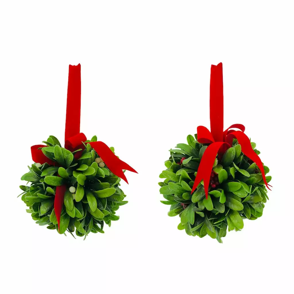 Outlet ⭐ Assorted Kissing Ball Artificial Mistletoe Wall Décor by Ashland® ???? 3 Outlet ⭐ Assorted Kissing Ball Artificial Mistletoe Wall Décor by Ashland® ????